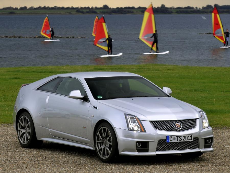  Cadillac CTS-V Coupe 2010 года  (EU) (фото 7 из 20)